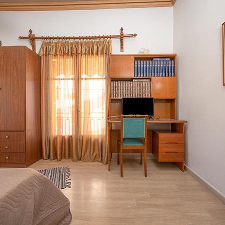 コルフ島Fay'S Vintage Boutique Houseアパートメント エクステリア 写真